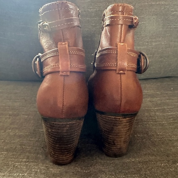 Brown leather upper lining size 11M ankle boots by Sofft in excellent used cond - Picture 2 of 7